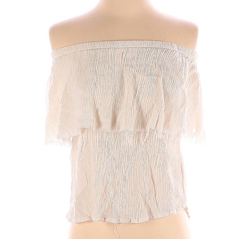 Ecote/Urban Outfitters Short Sleeve Blouse. Ivory. Excellent condition.